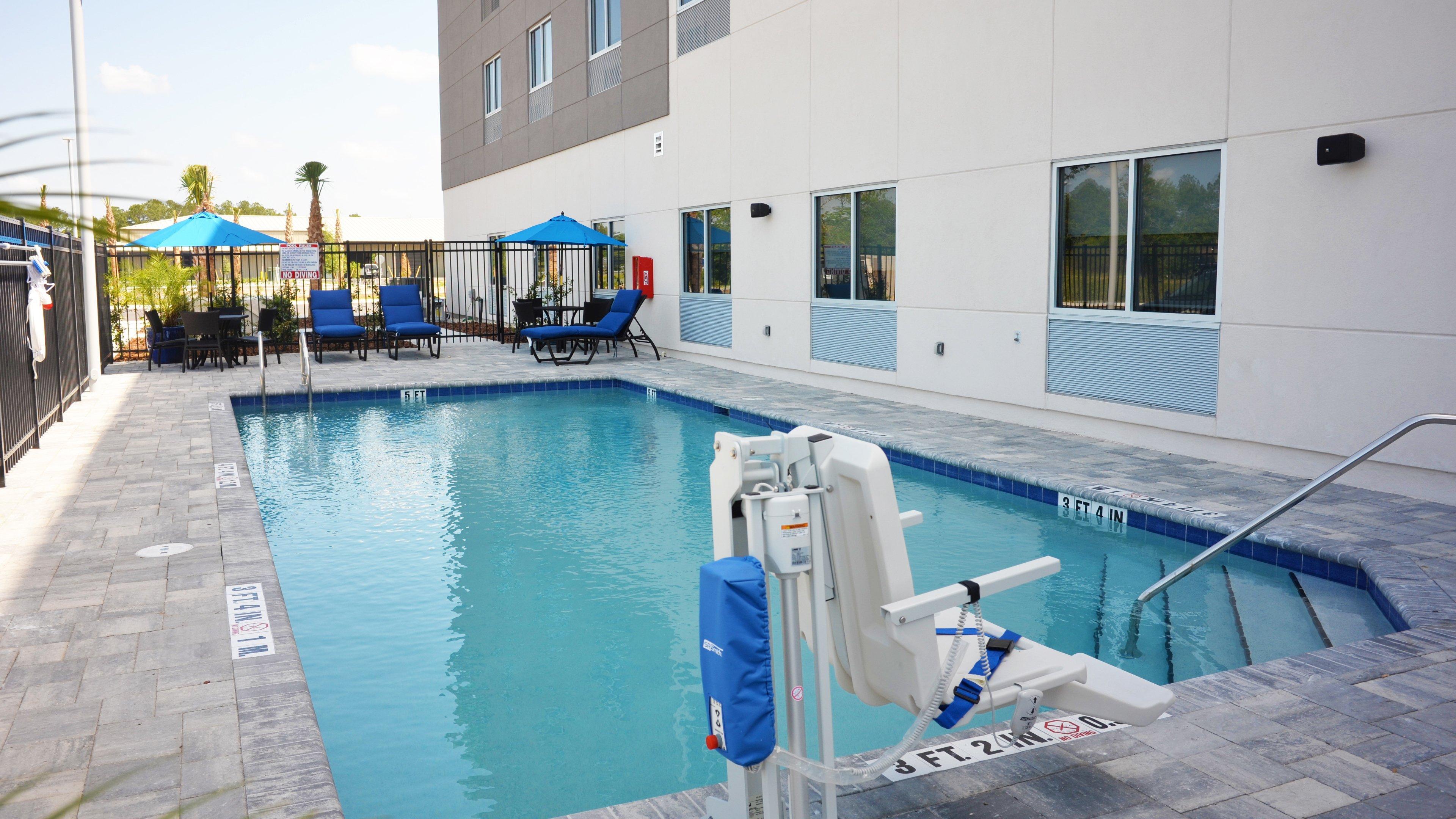 Holiday Inn Express & Suites - Jacksonville W - I295 And I10 By Ihg Екстер'єр фото