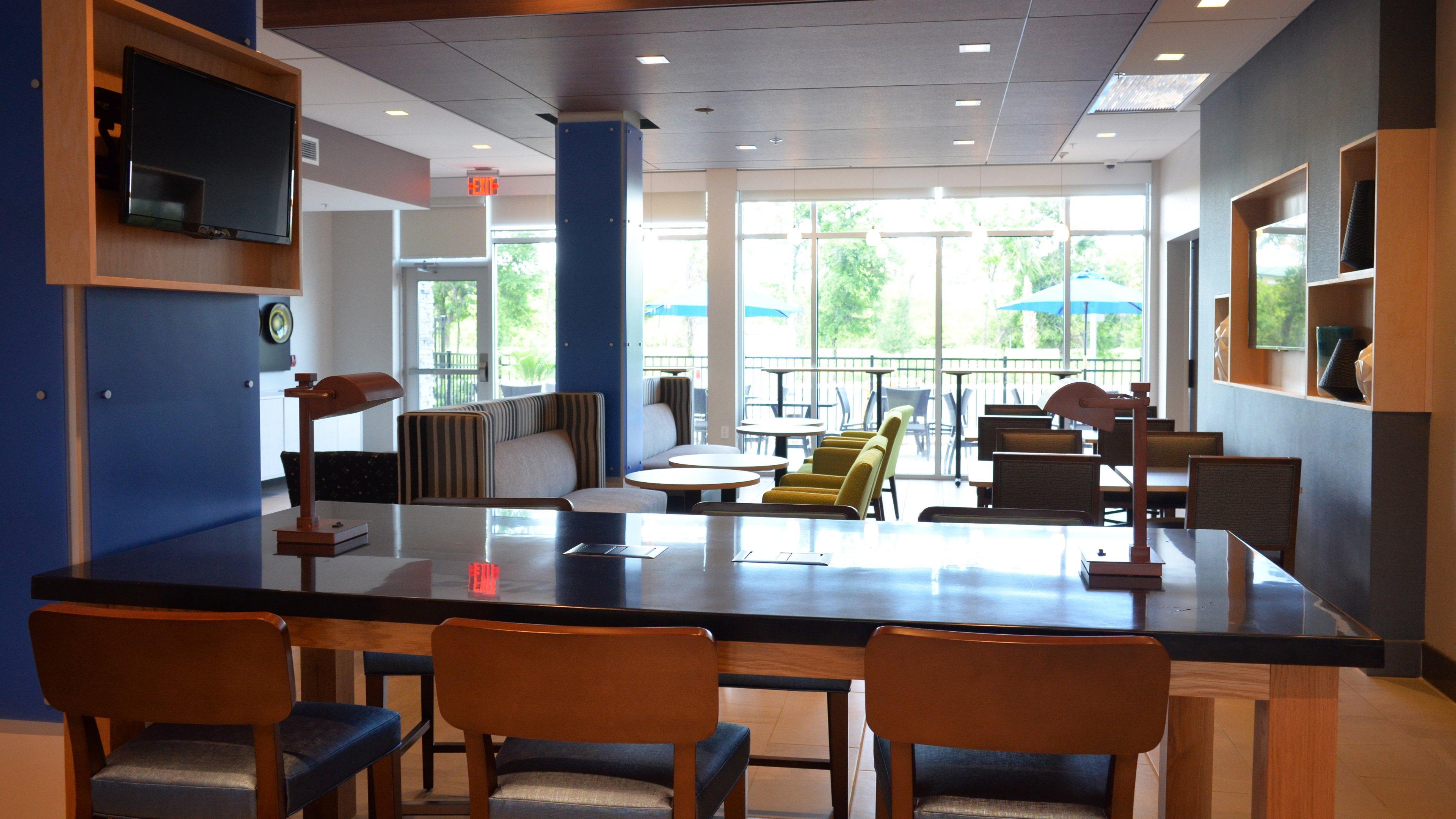 Holiday Inn Express & Suites - Jacksonville W - I295 And I10 By Ihg Екстер'єр фото
